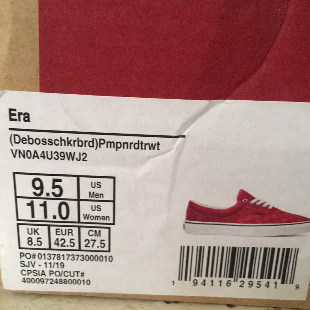 VANS ERA Skateboard Low Top Sneakers Shoes Men 9.5 Women 11 Red Vegan Suede - Picture 8 of 9